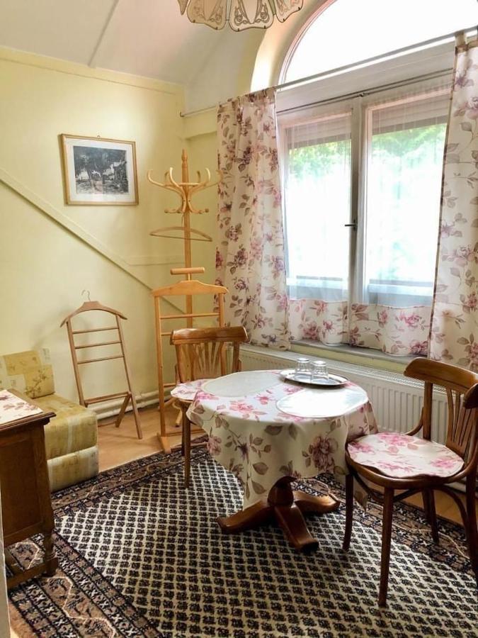 Talizman Etterem Panzio Hotel Miskolc Ngoại thất bức ảnh